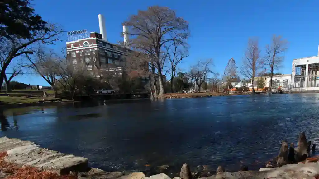 a view on Landa Park in New Braunfels, TX